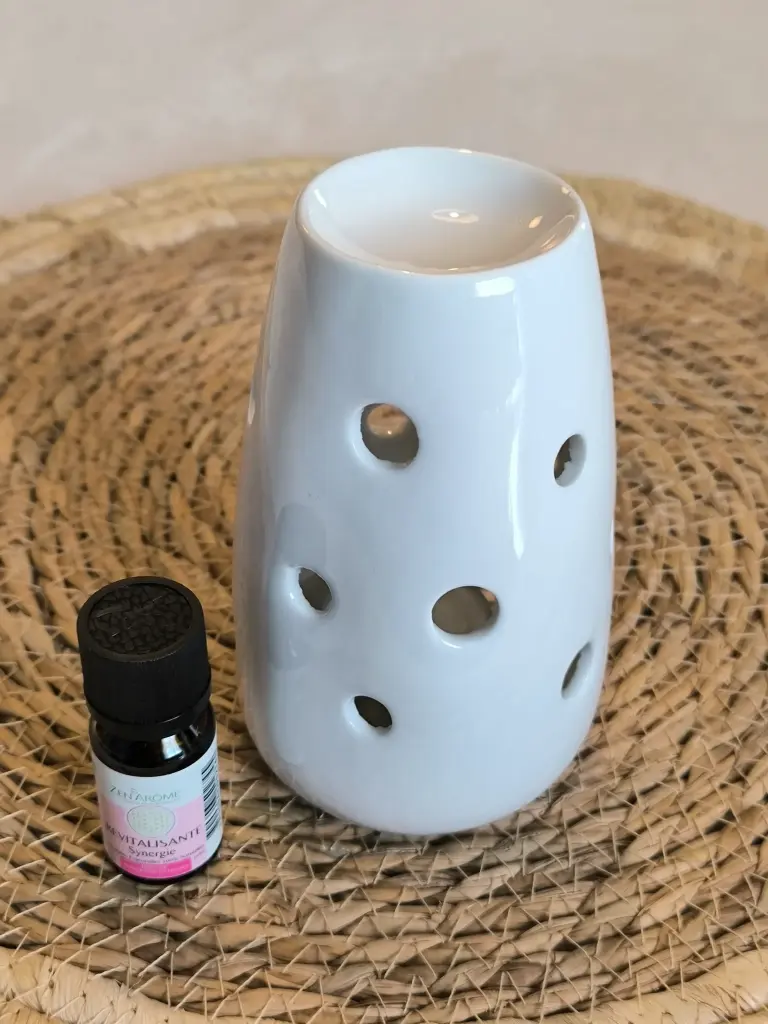 Brûle parfum Pistrou (huiles essentielles uniquement)