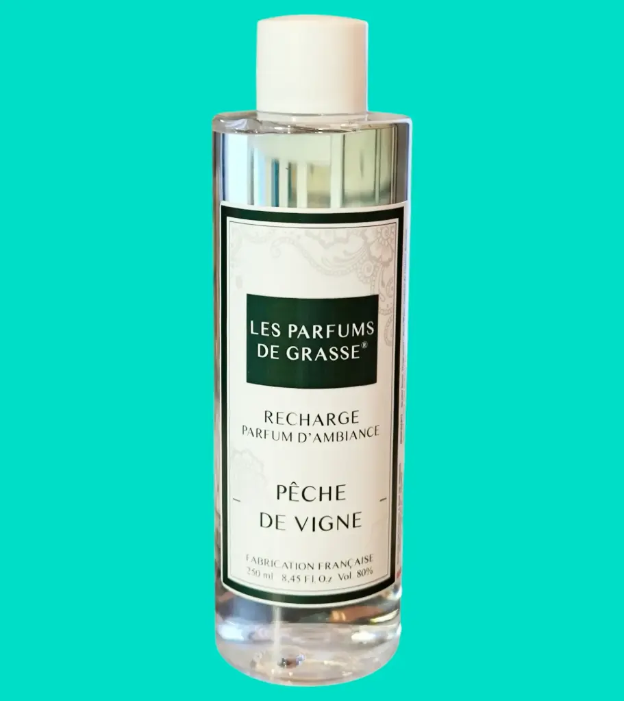 Parfum d'ambiance-Recharge diffuseur 250 ml - Pêche de vigne "OFFERT spray parfum d'ambiance pêche de vigne" (voir photo) fin de série